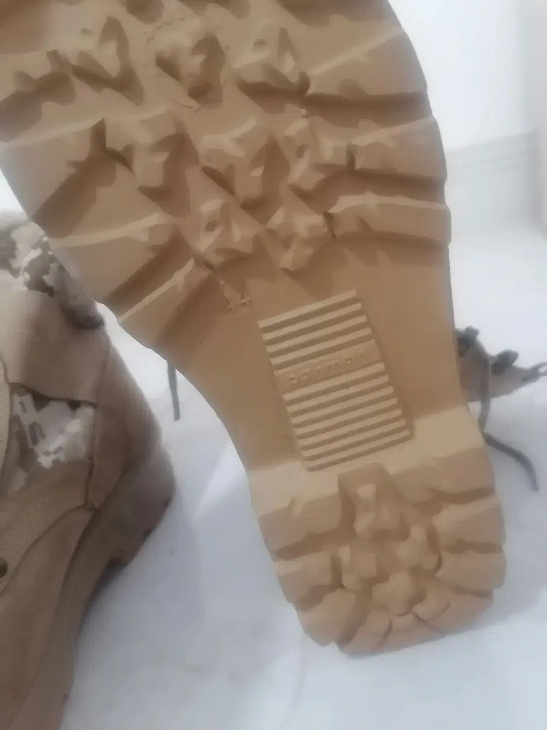 پوتین خاکی چرم نبوک طبیعی|کیف، کفش، کمربند|اقلید, |دیوار