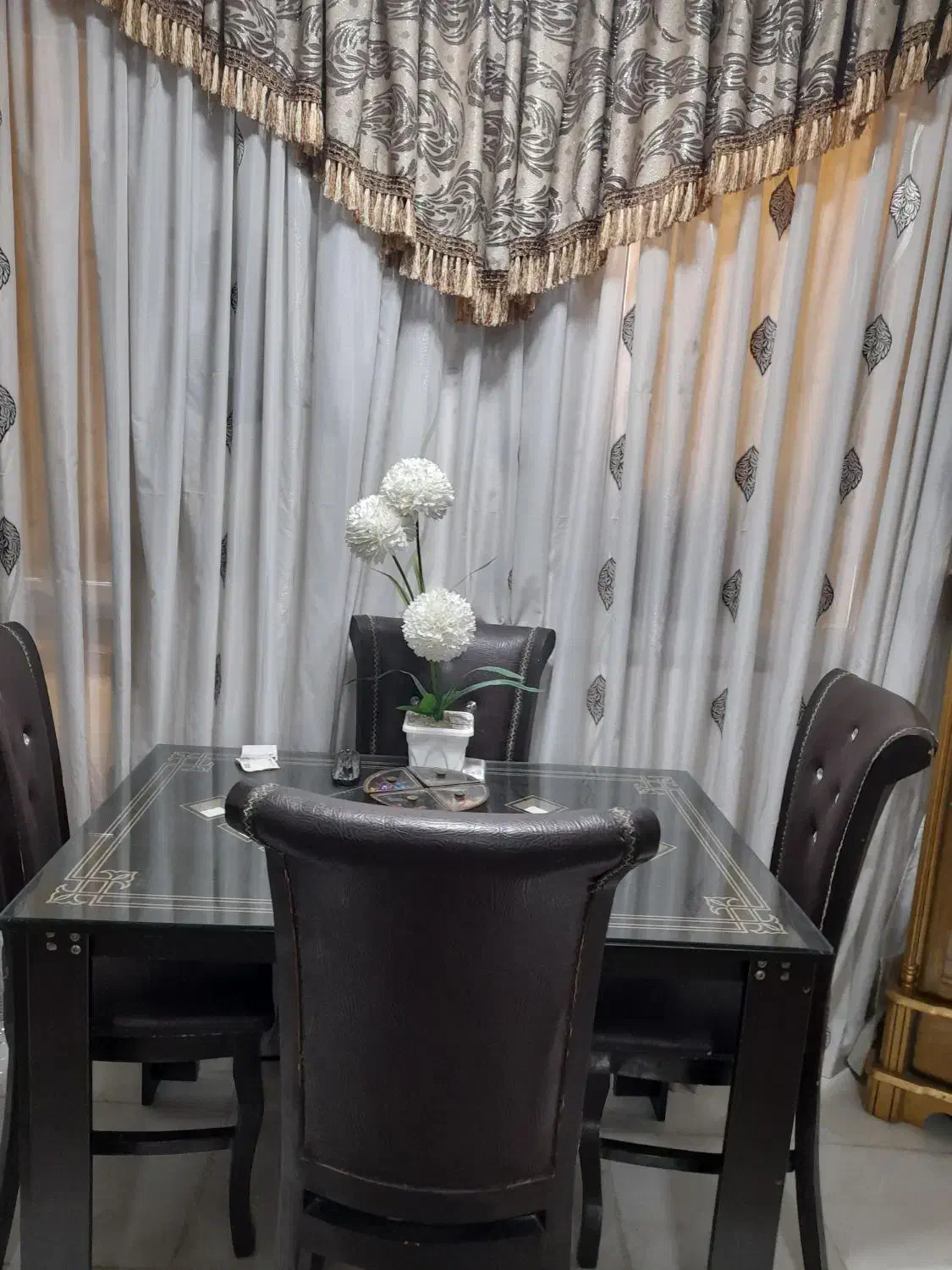 میزنهار خوری  چهار نفره|میز و صندلی غذاخوری|بندر دیر, |دیوار