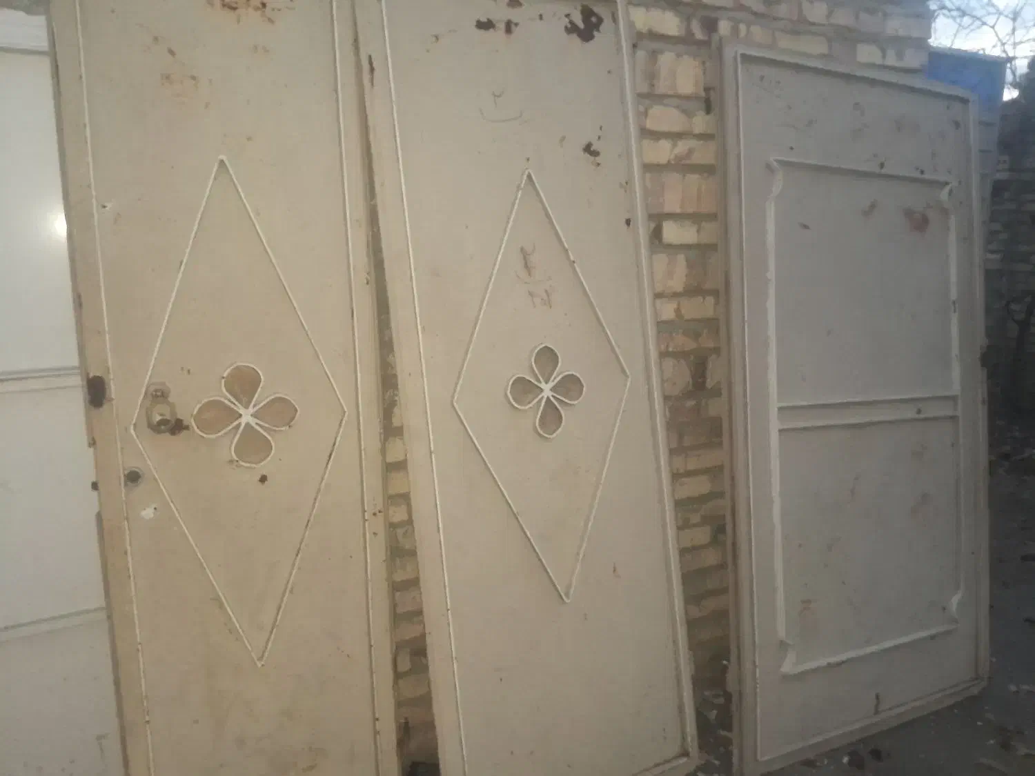 درب حیاط|مصالح و تجهیزات ساختمان|حلب, |دیوار