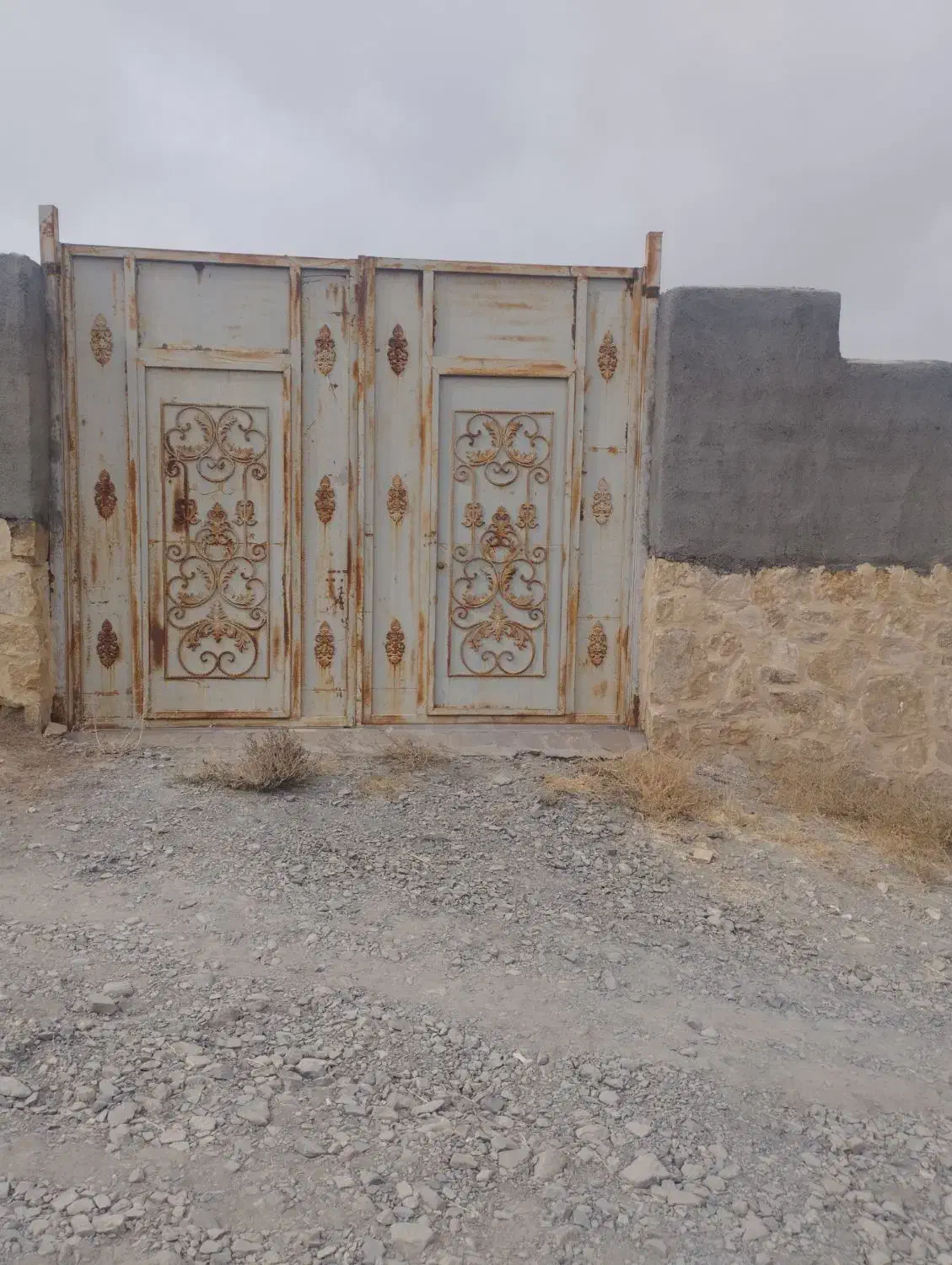 باغ ویلا 1400متر سند دار با امتیاز برق عارفی|فروش خانه و ویلا|مشهد, رباط طرق|دیوار