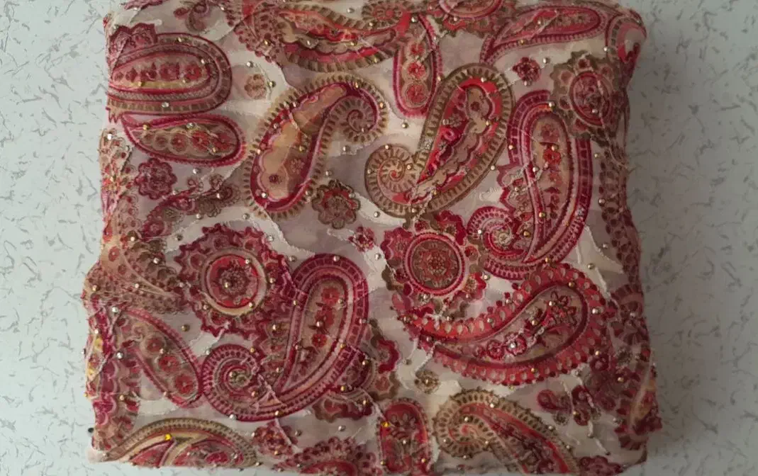 کراس کردی|لباس|جوانرود, |دیوار