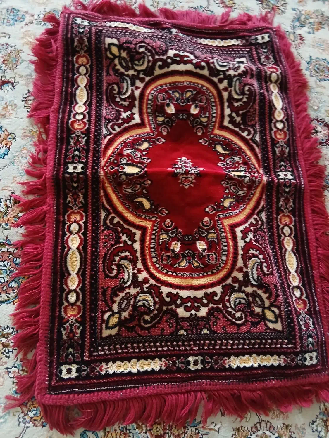 برگ بالشت نو|رختخواب، بالش، پتو|جوانرود, |دیوار