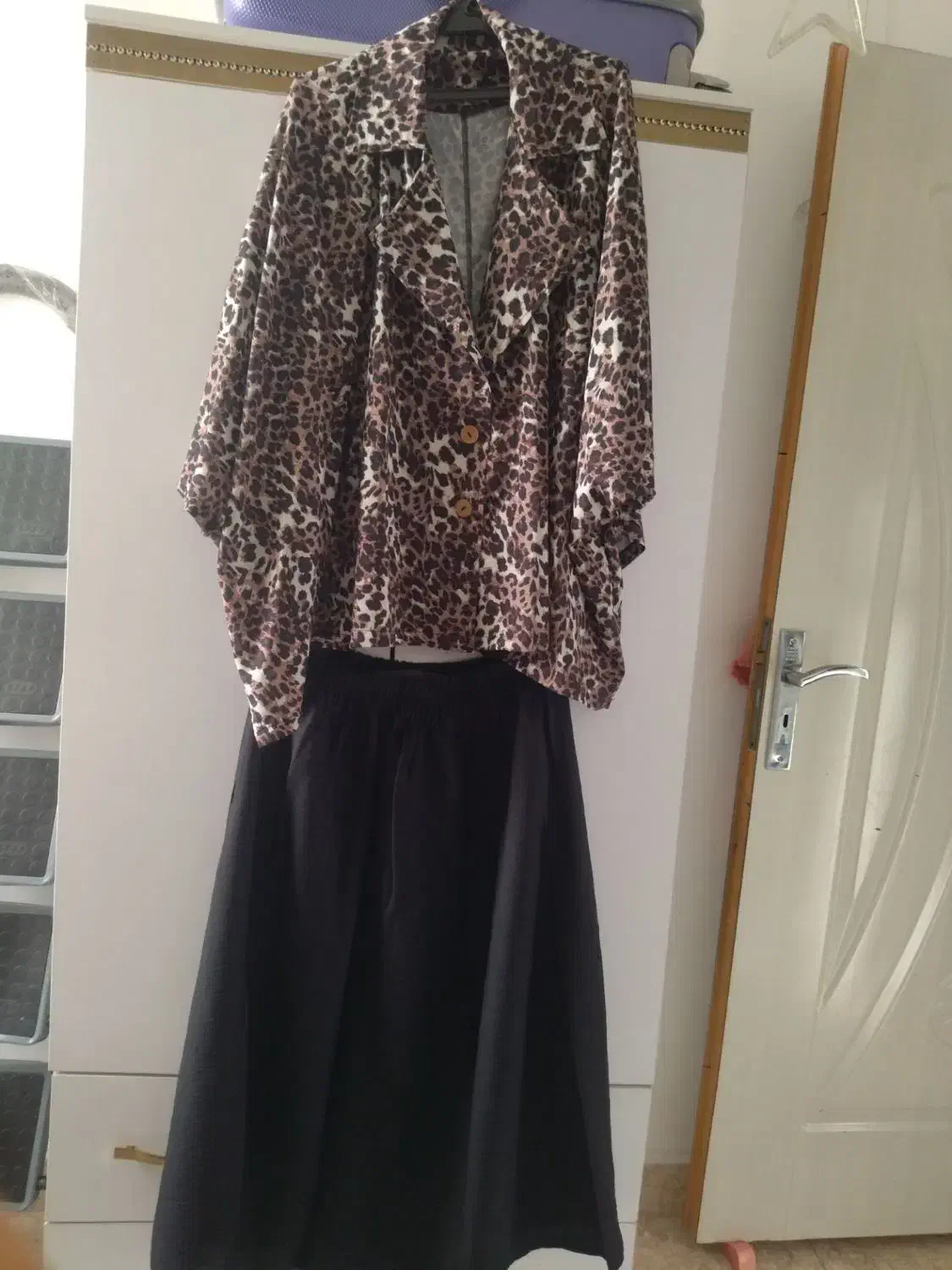 لباس مجلسی پیرهن پلنگی|لباس|رباط‌کریم, نصیرشهر|دیوار