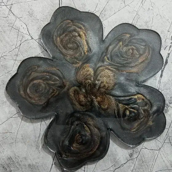 زیر لیوانی رزینی طرح گل پنج پر|ظروف سرو و پذیرایی|یونسی, |دیوار