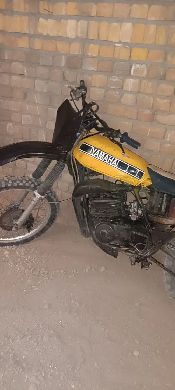 یاماهاvz250|موتورسیکلت|قم, ولیعصر|دیوار
