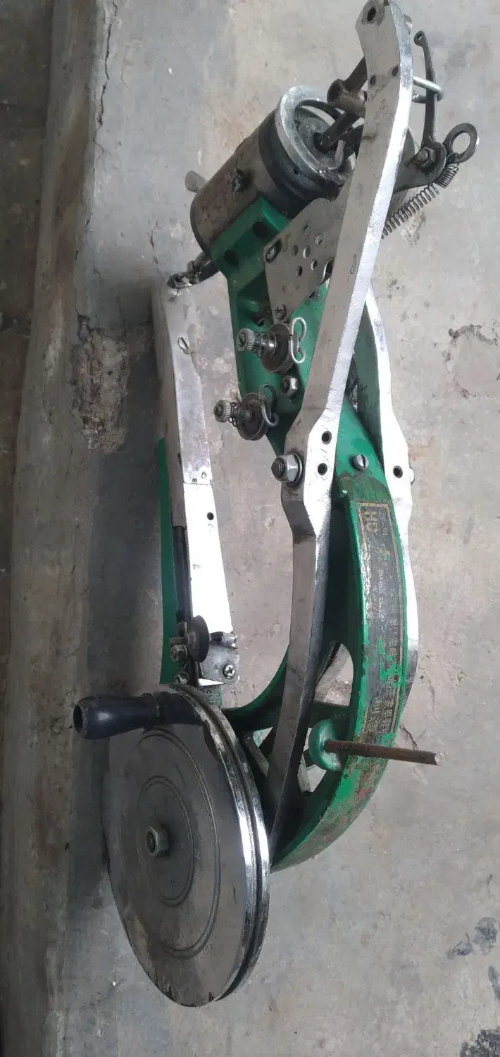 چرخ کفش دوزی چینی|چرخ خیاطی و ریسندگی|مرودشت, ابوذر جنوبی|دیوار