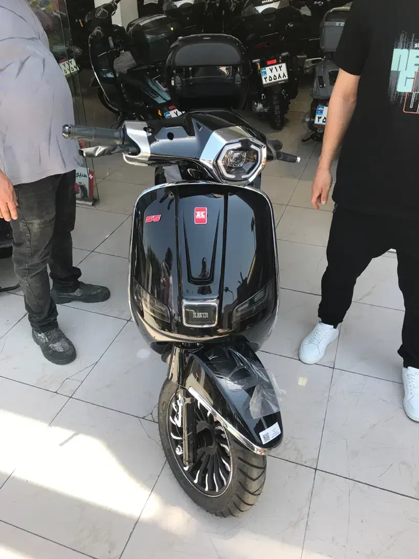 فروش زیر قیمت نقدی نمایندگی|موتورسیکلت|شیراز, زرهی|دیوار