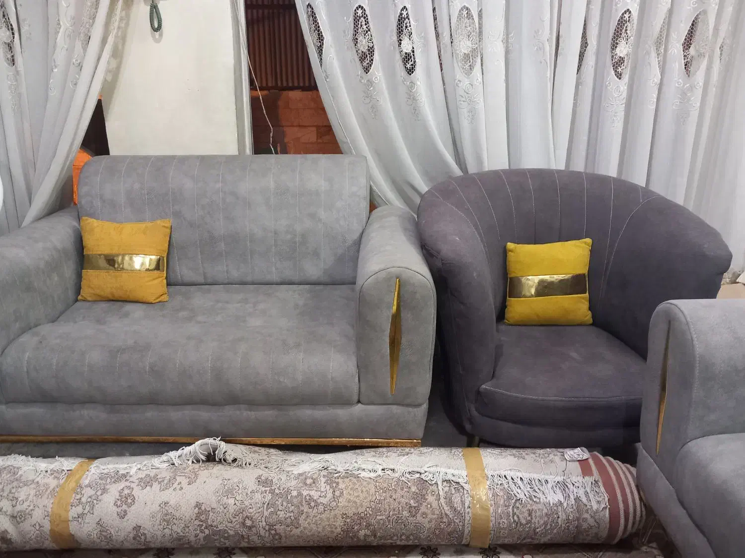 تعدادی لوازم منزل به فروش میرسد|مبلمان خانگی و میز عسلی|مشهد, ابوذر|دیوار