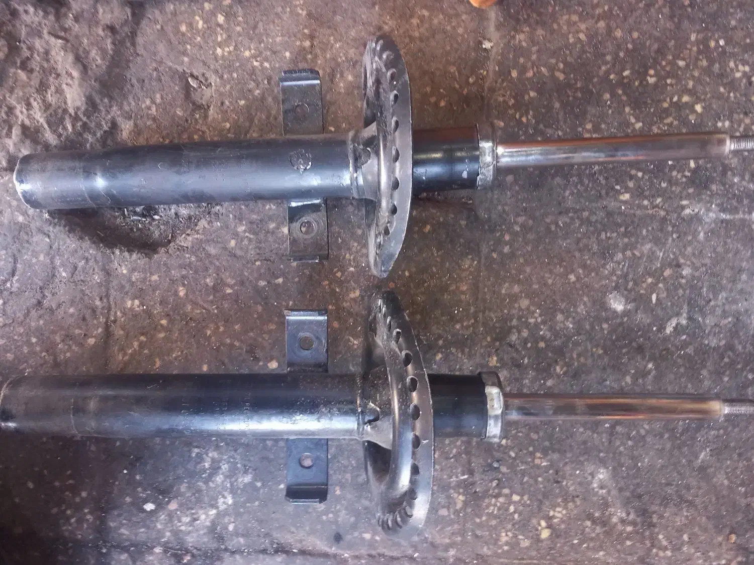 لوازم جلوبندی مگان|قطعات یدکی و لوازم جانبی|قم, ولیعصر|دیوار