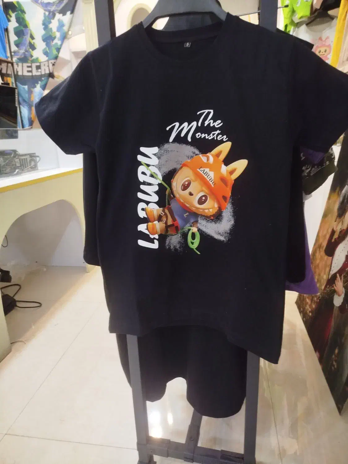 چاپ روی لباس کار چاپ هودی چاپ روی تیشرت ماگ فرش|لباس|مشهد, حسابی جنوبی (شهرک غرب)|دیوار