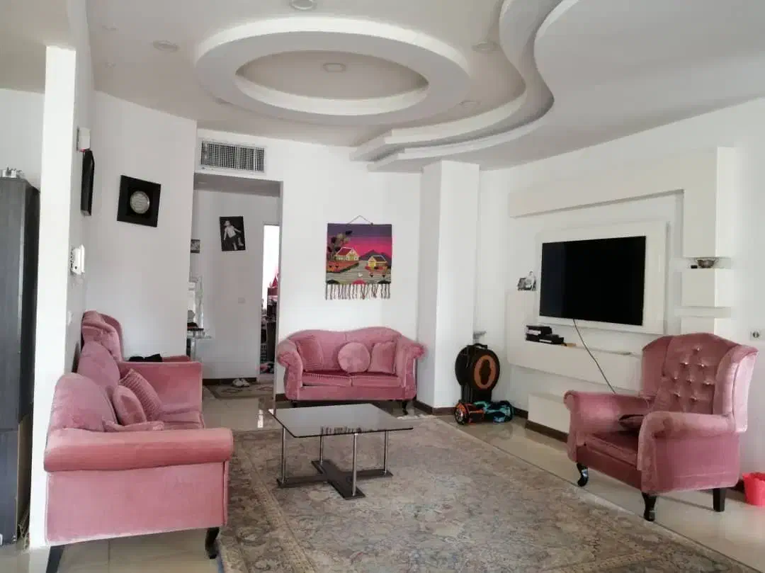 مبل در حد نو سالم|مبلمان خانگی و میز عسلی|رفسنجان, |دیوار