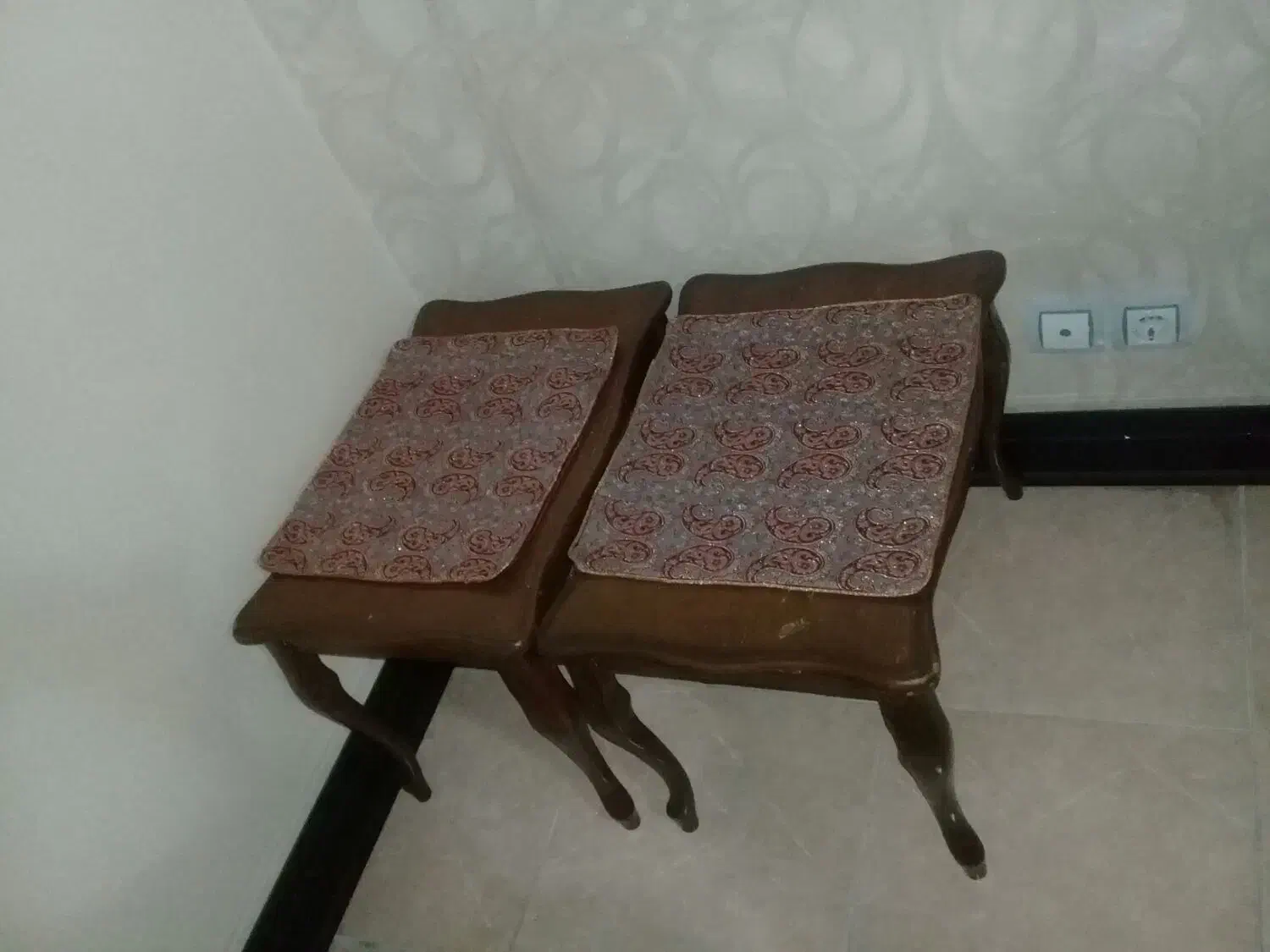 مبل هفت نفره|مبلمان خانگی و میز عسلی|فولادشهر, مسکن مهر فولادشهر|دیوار