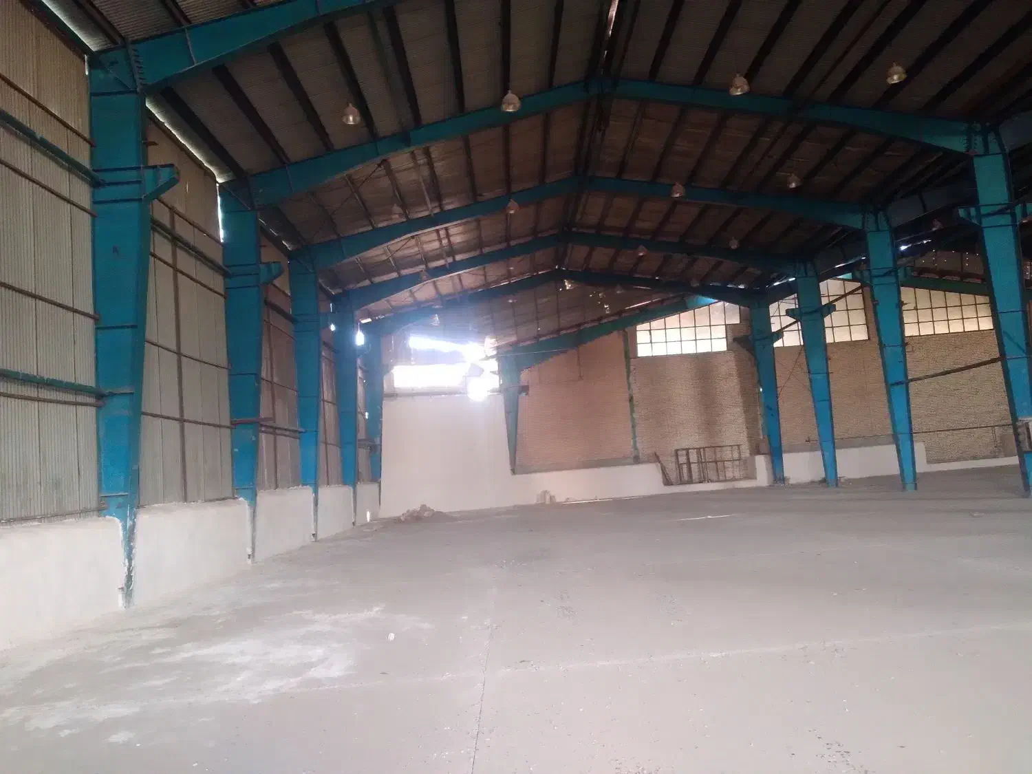 فروش سوله  ۹۲۰ متری با محوطه|فروش دفتر صنعتی، کشاورزی، تجاری|آبیک, |دیوار