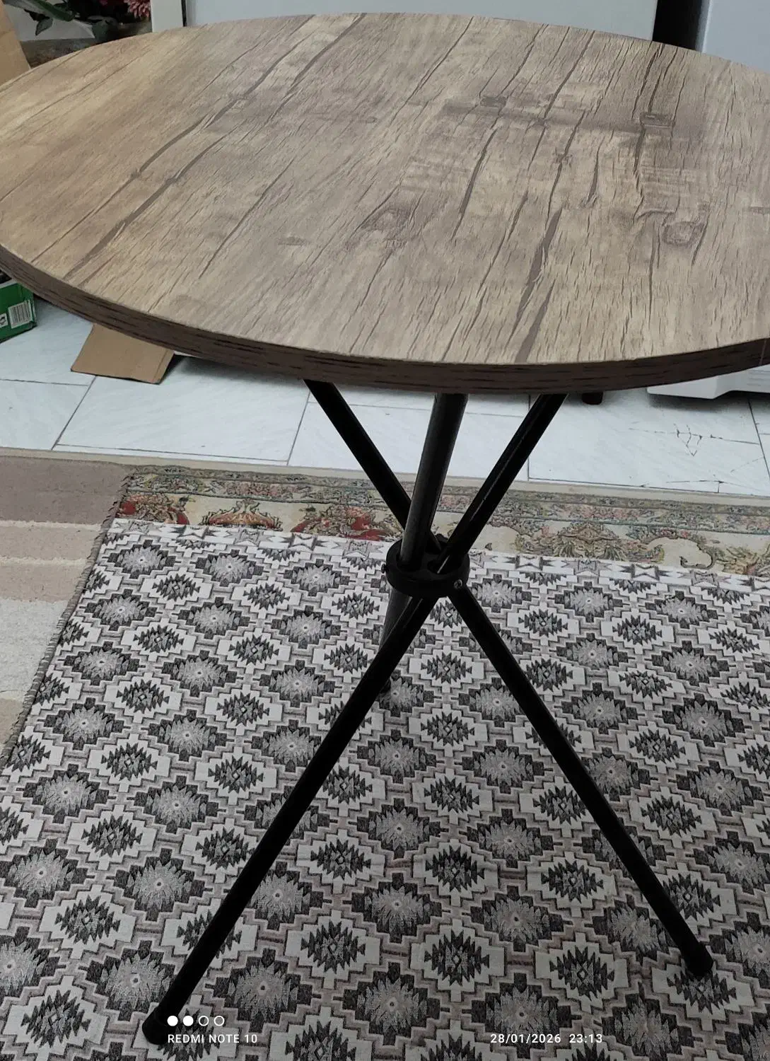 میز خاطره نو|میز تلفن|فردیس, فردیس|دیوار