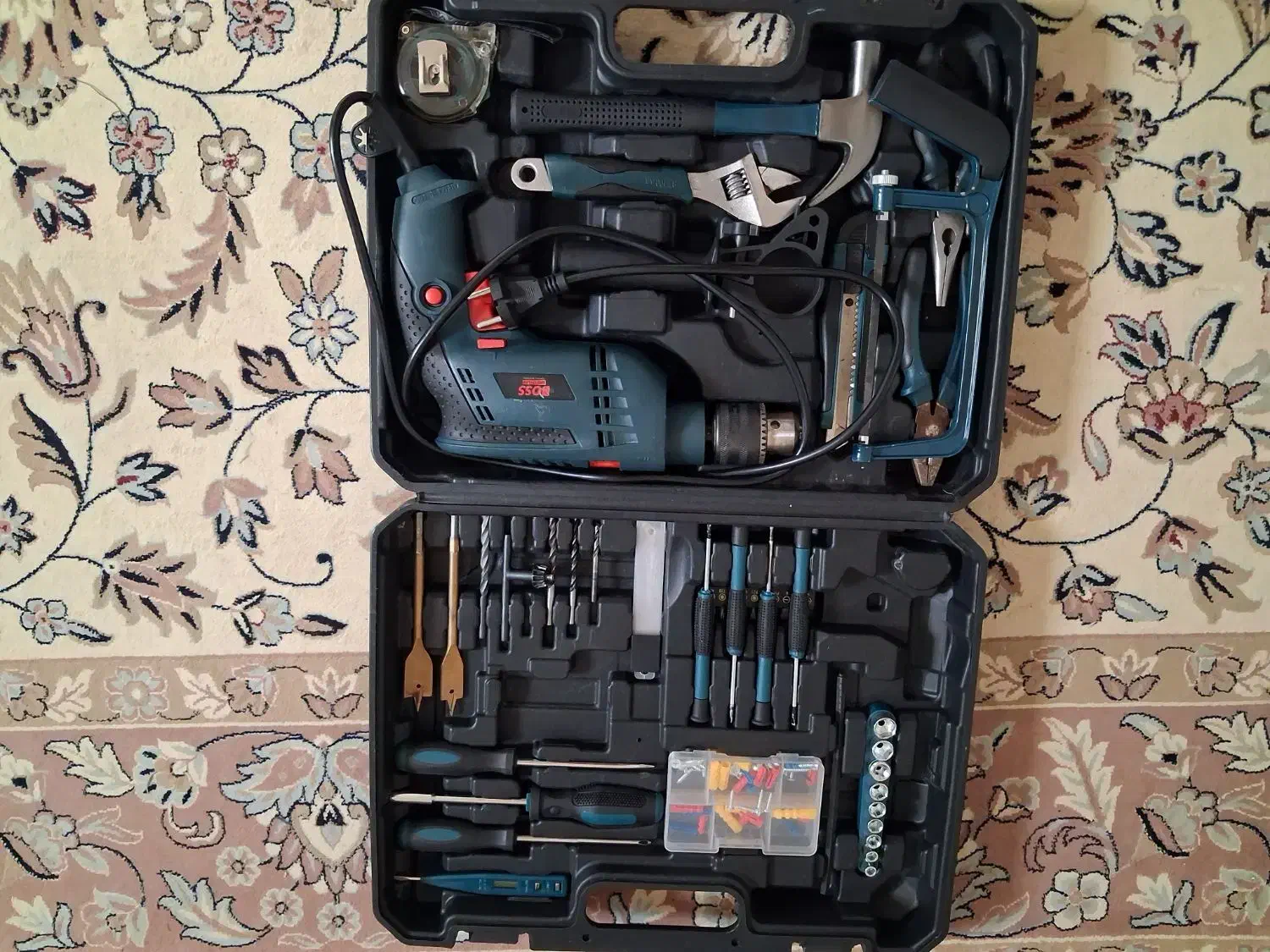 جعبه ابزار بوش در حد نو|ابزارآلات|اصفهان, ارزنان|دیوار