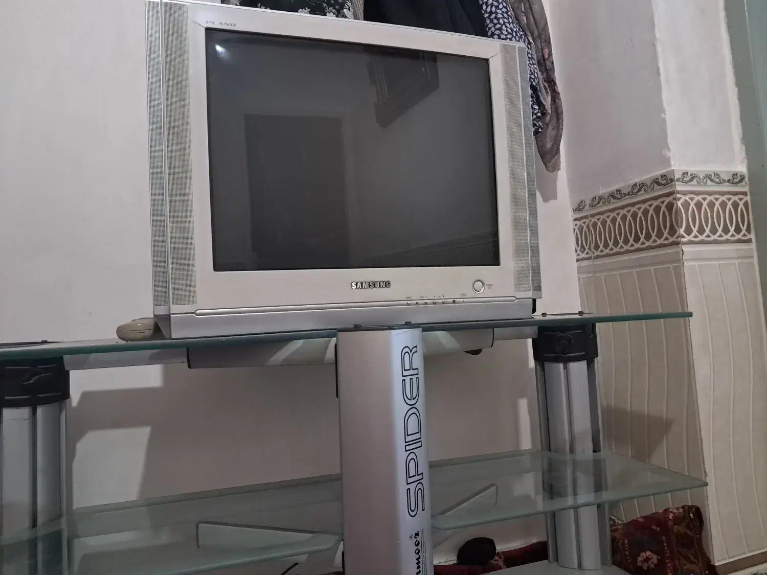 تلوزیون و میز تلوزیون یکجا|تلویزیون و پروژکتور|تبریز, |دیوار