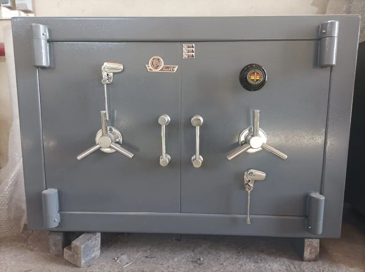 گاوصندوق سفارشی طلاجواهرات خوابیده گاو صندوق 120|خدمات پیشه و مهارت|ارومیه, |دیوار