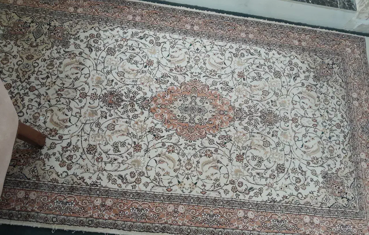 چندتخته فرش ضخیم ودرحدنو|فرش|قیدار, |دیوار