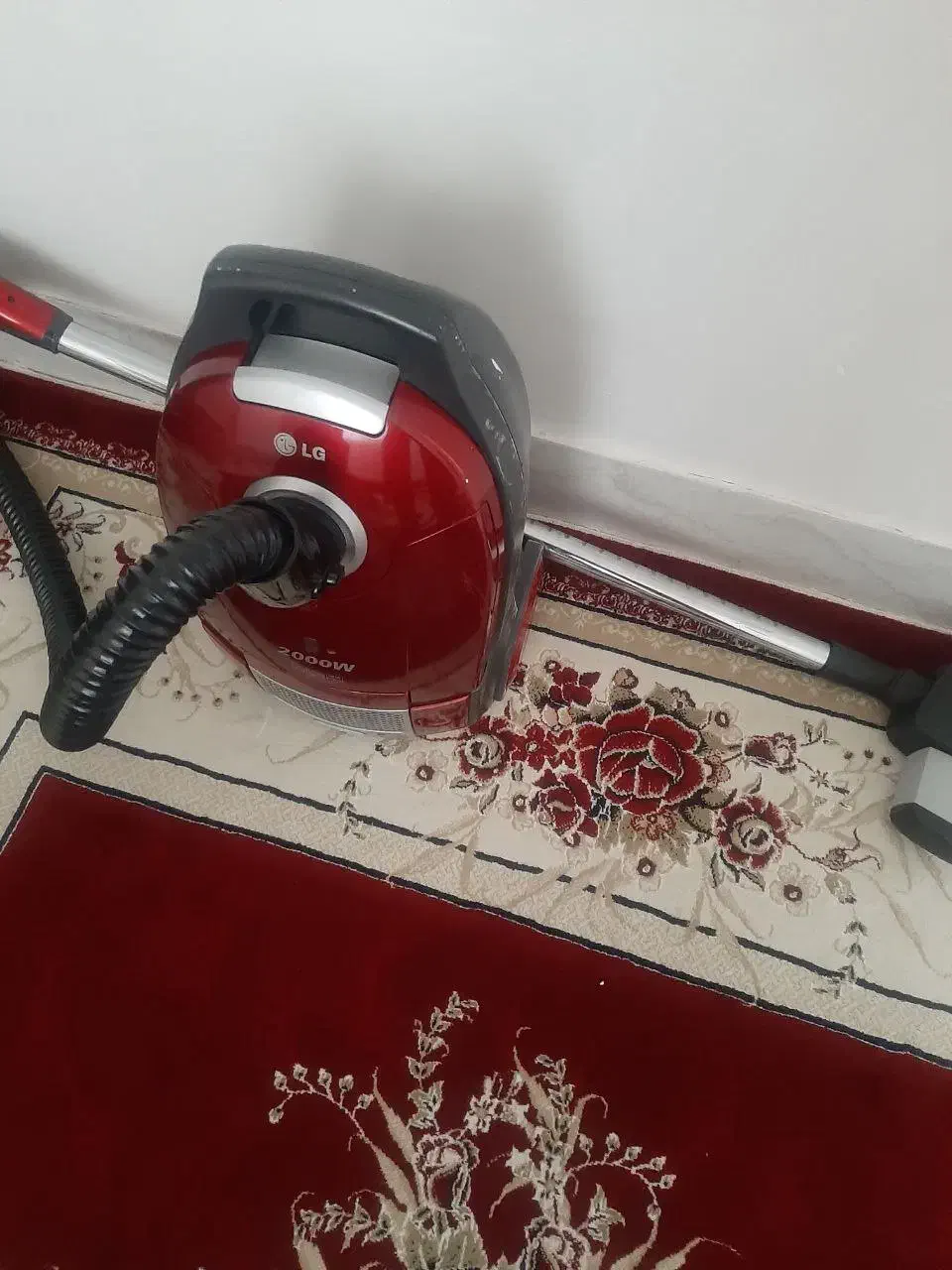 جاروبرقی ال جی اصل جاروبرقی ال جی اصل ۲۰۰۰وات|جاروبرقی، جارو شارژی، بخارشو|اندیشه, شهرک مریم|دیوار