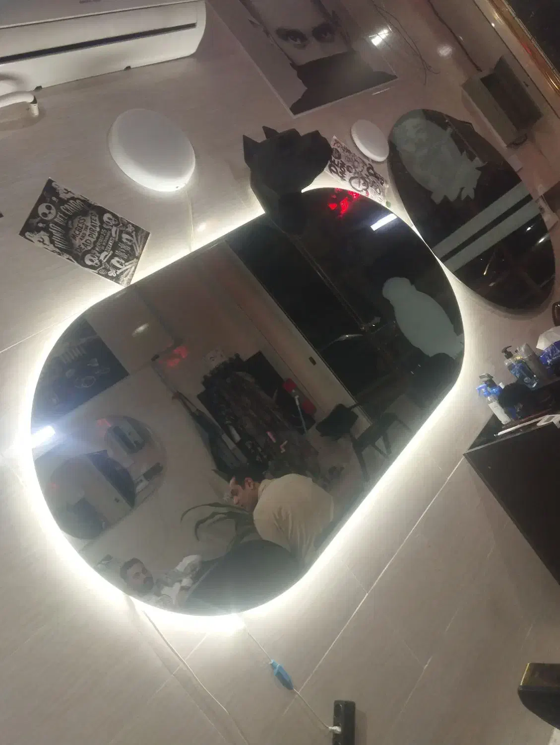 لوازم آرایشگاه|آرایشگاه و سالنهای زیبایی|اندیشه, اندیشه فاز ۱|دیوار