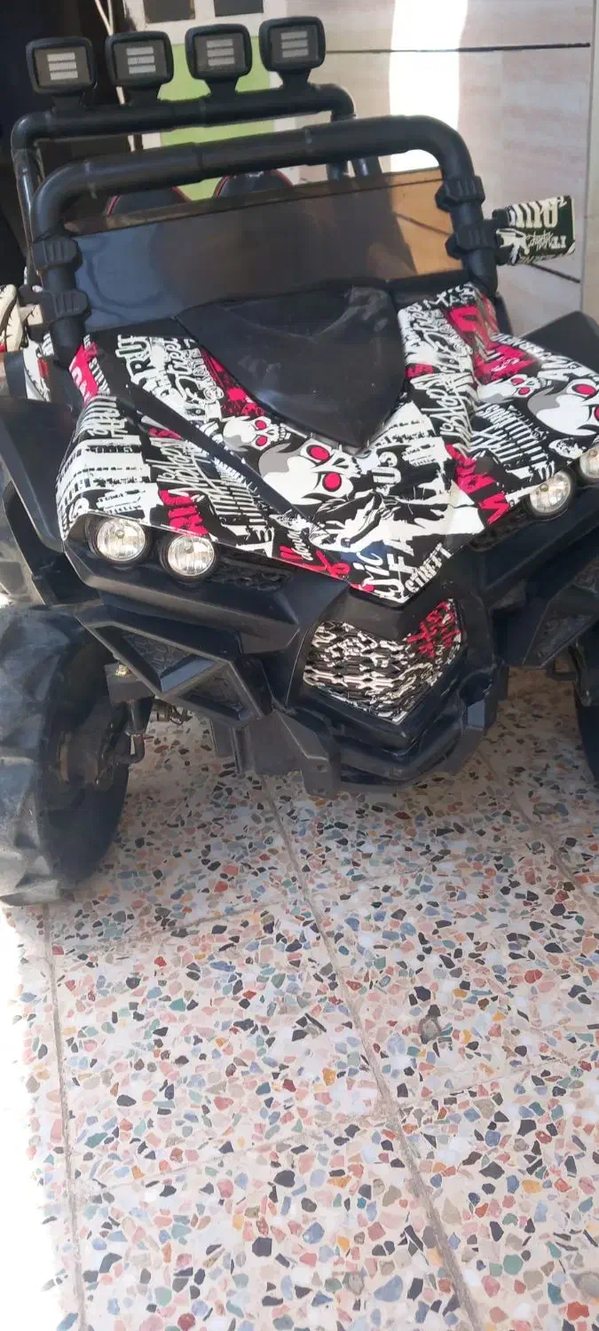 ماشین شارژی چهارموتوره آفرود|اسباب‌بازی بچه|خرم‌آباد, |دیوار