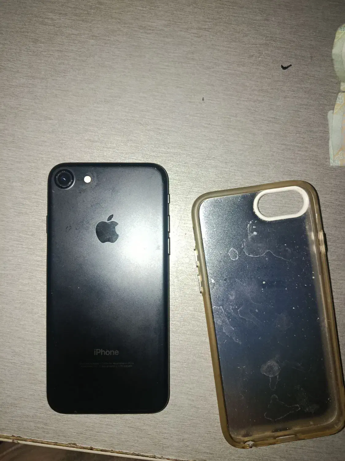 آیفون هفت|موبایل|رباط‌کریم, رباط‌کریم|دیوار