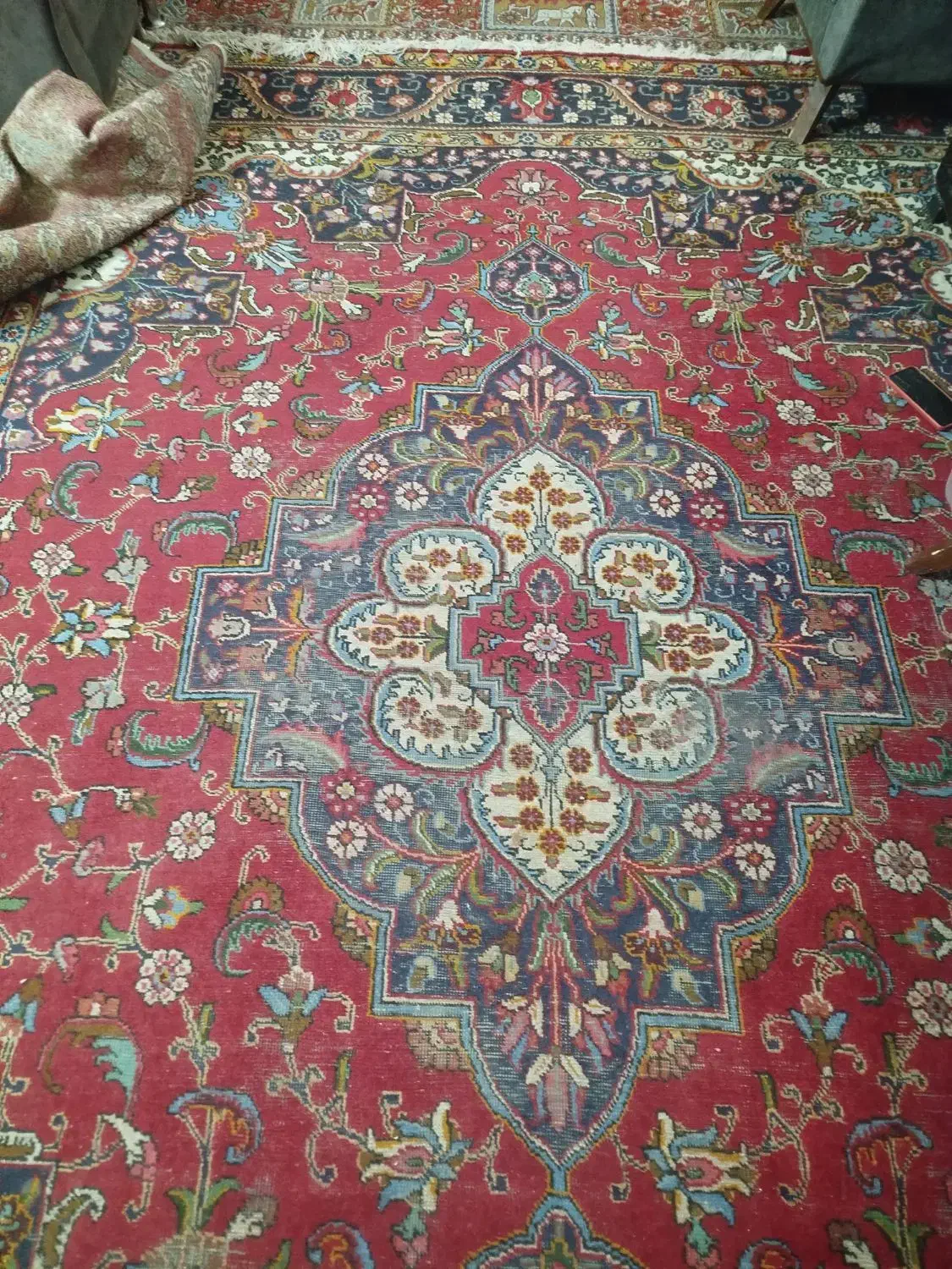 فرش دست بافت|فرش|شیراز, آزادگان|دیوار