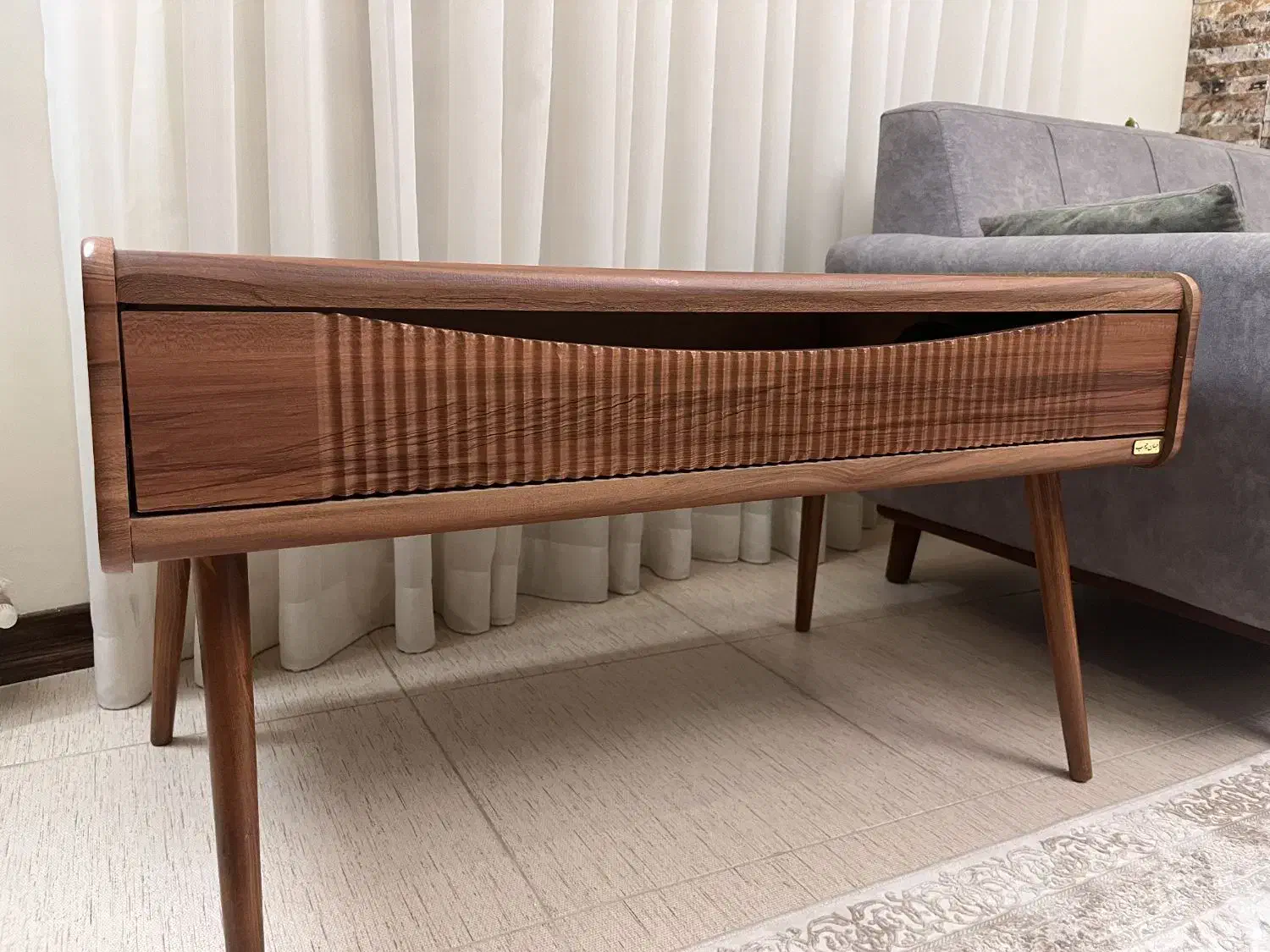 ست میز جلومبلی کشودار و ۳ عدد عسلی (در حد نو)|مبلمان خانگی و میز عسلی|بابل, |دیوار