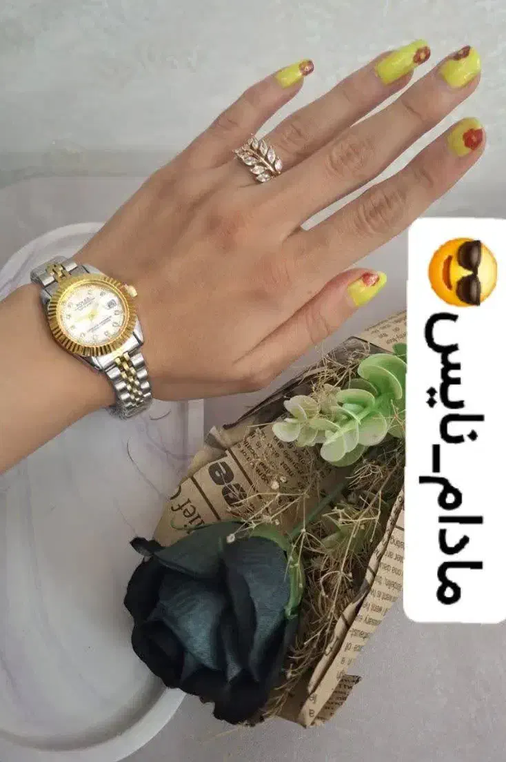 اینجا یه عالمه اکسسوری داریم|ساعت|قم, منبع آب|دیوار