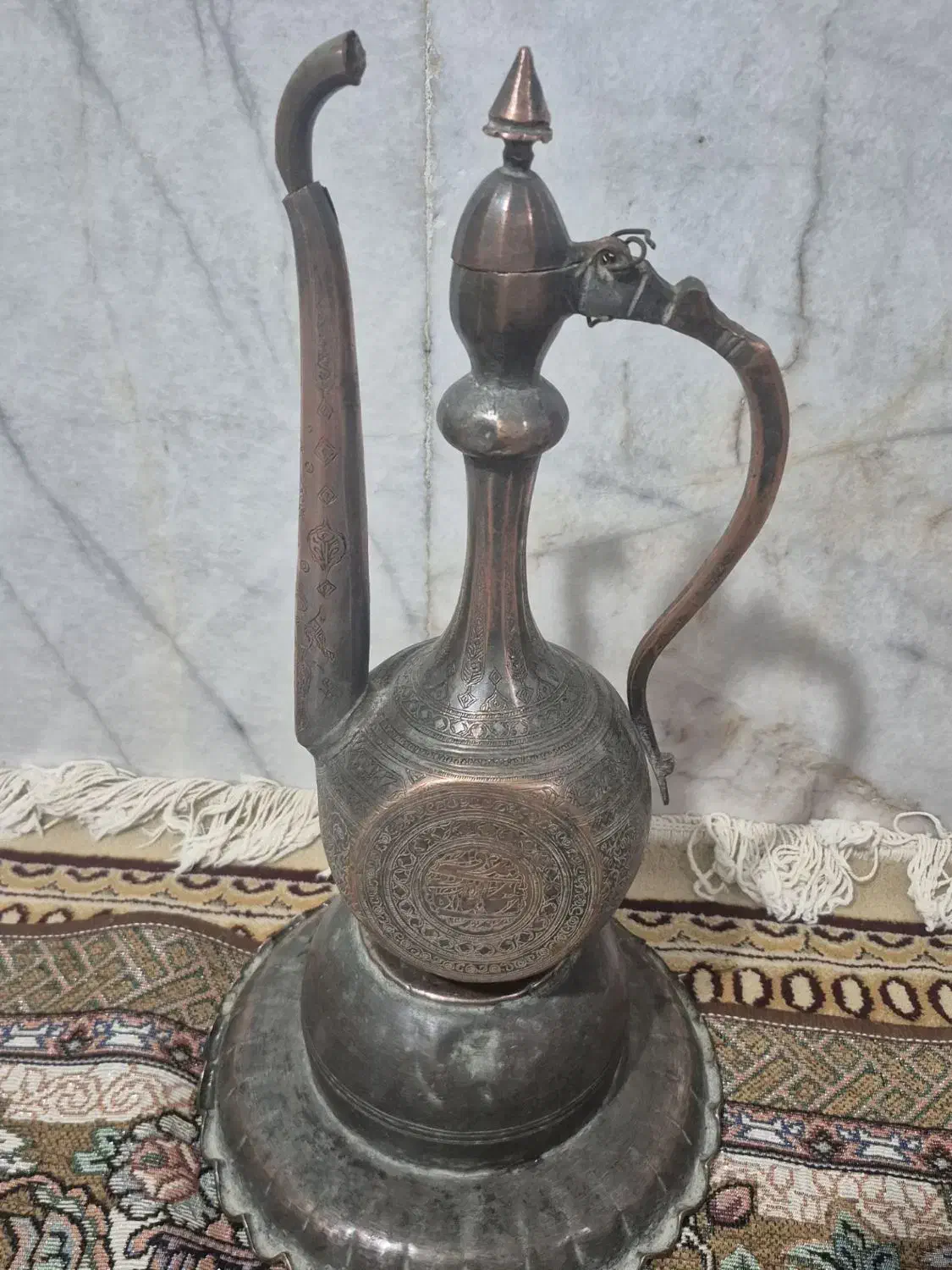 آفتابه لگن مسی قدیمی|کلکسیون اشیاء عتیقه|زابل, |دیوار