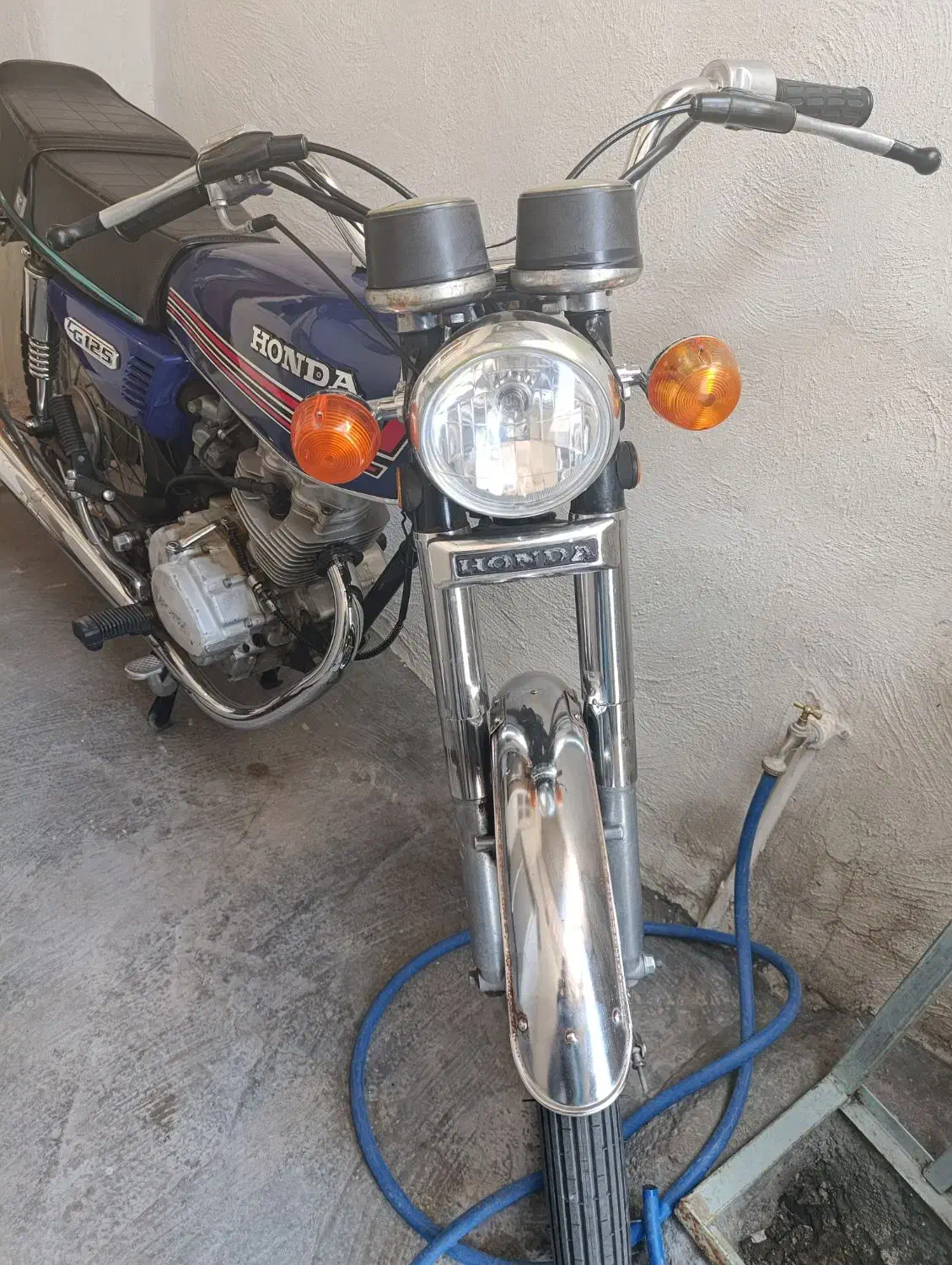 موتور ۱۲۵هوندا آبی|موتورسیکلت|میانه, |دیوار