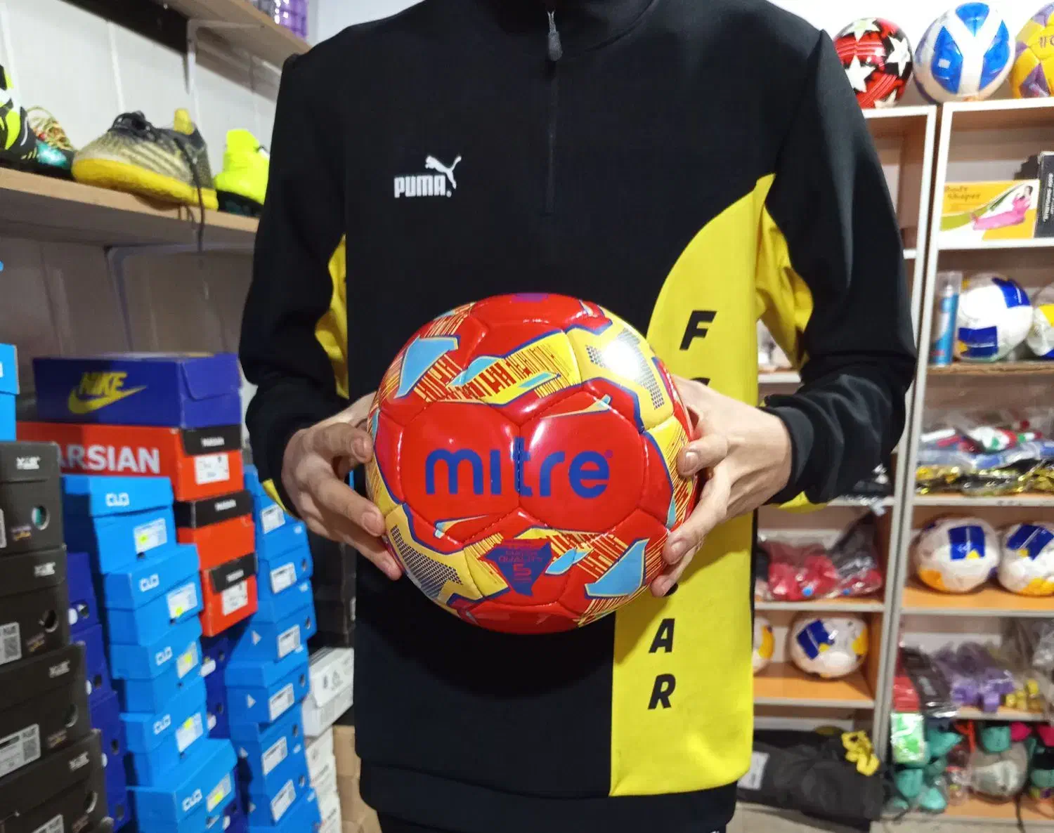 توپ فوتبال و فوتسال|ورزشهای توپی|فردیس, ثابتی|دیوار