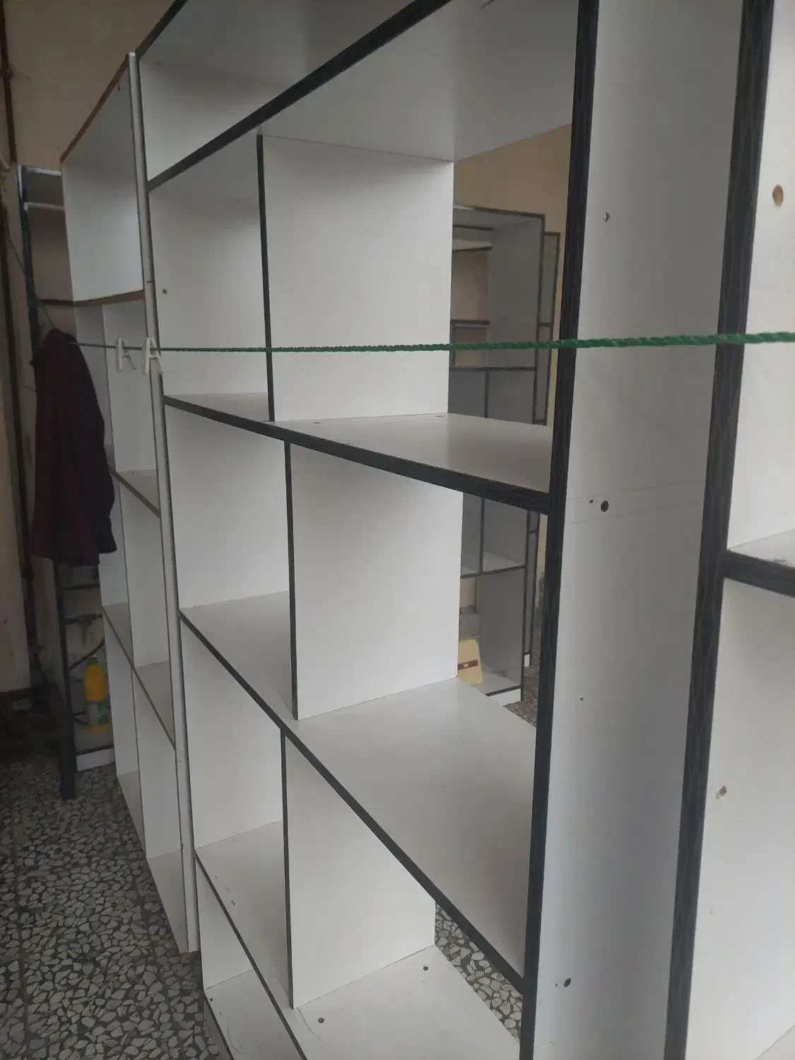 فروش قفسه در حد نو دونه ای ۲ تومن|کتابخانه، شلف، قفسه‌های دیواری|لاهیجان, گلستان|دیوار