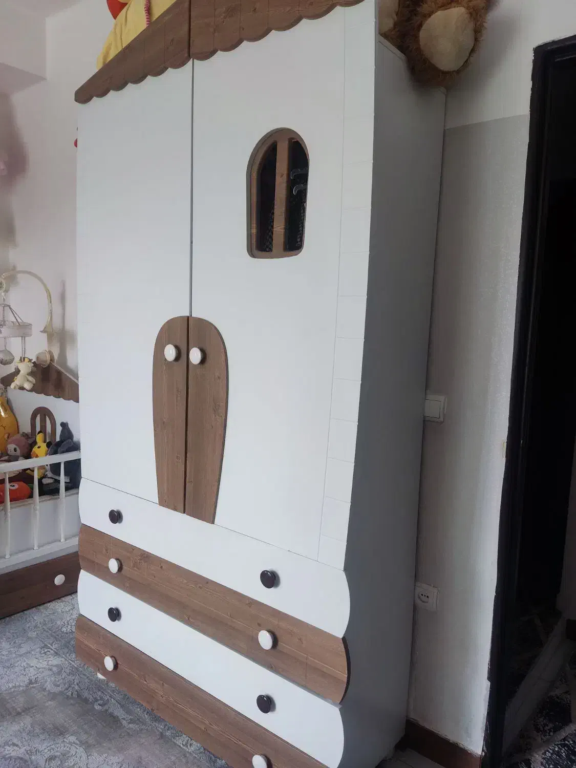 کمد طرح کلبه ۴کشو بزرگ و جادار|جاکفشی، کمد، دراور|خرم‌آباد (تنکابن), |دیوار