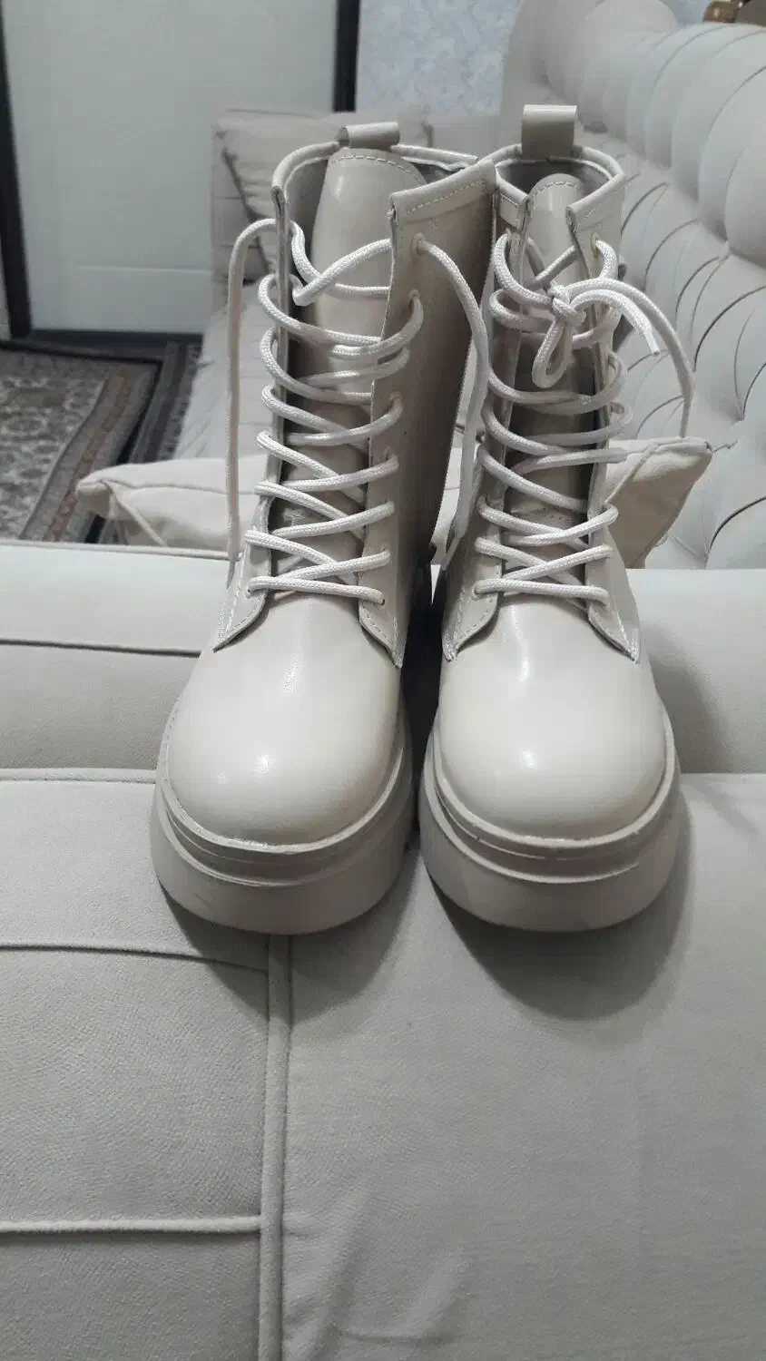 پوتین کرم سایز۴۰ نونو|کیف، کفش، کمربند|پارسآباد, |دیوار