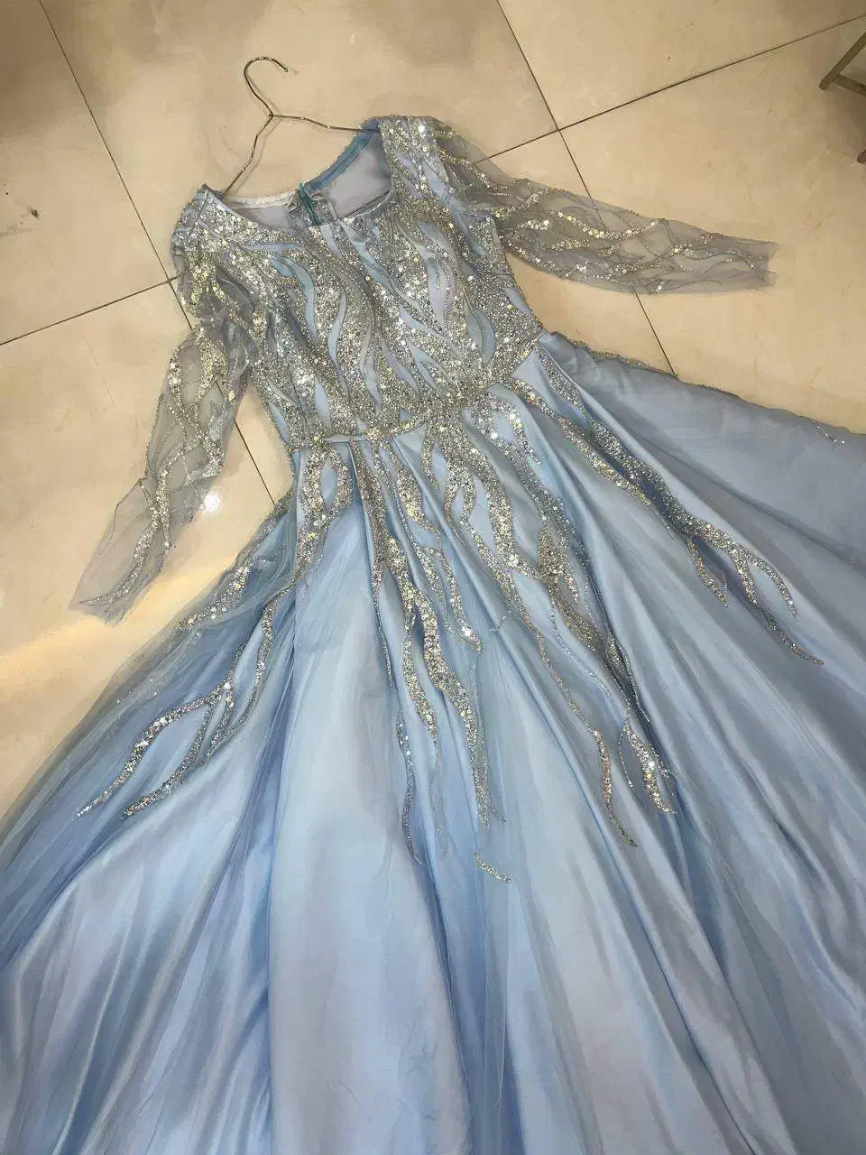 پیراهن سنگ دوزی شده دارای کاپ و فنر دوزی شده|لباس|آمل, |دیوار