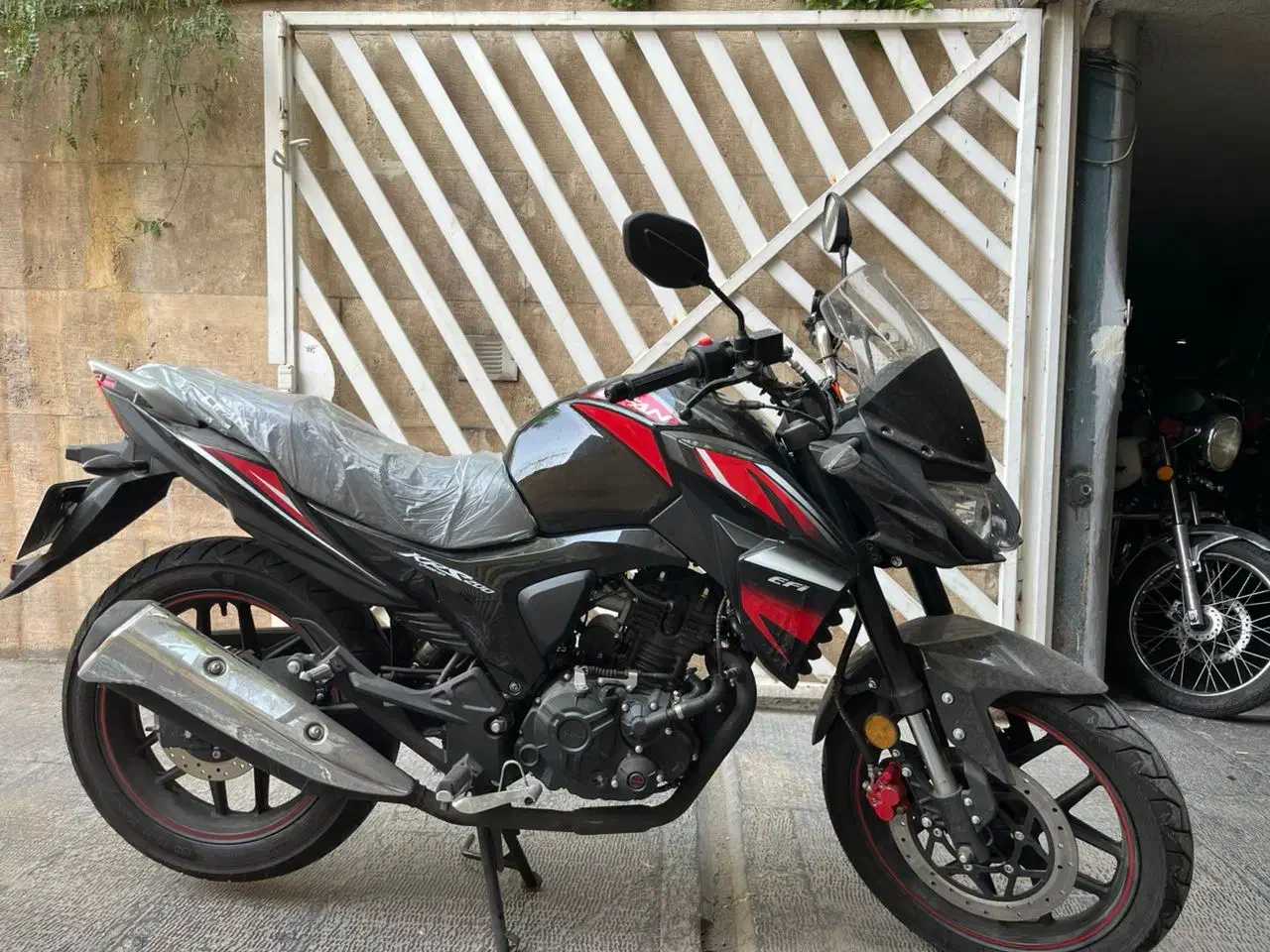 موتور سیکلت لیفانkps200|موتورسیکلت|تهران, خواجه نظام الملک|دیوار