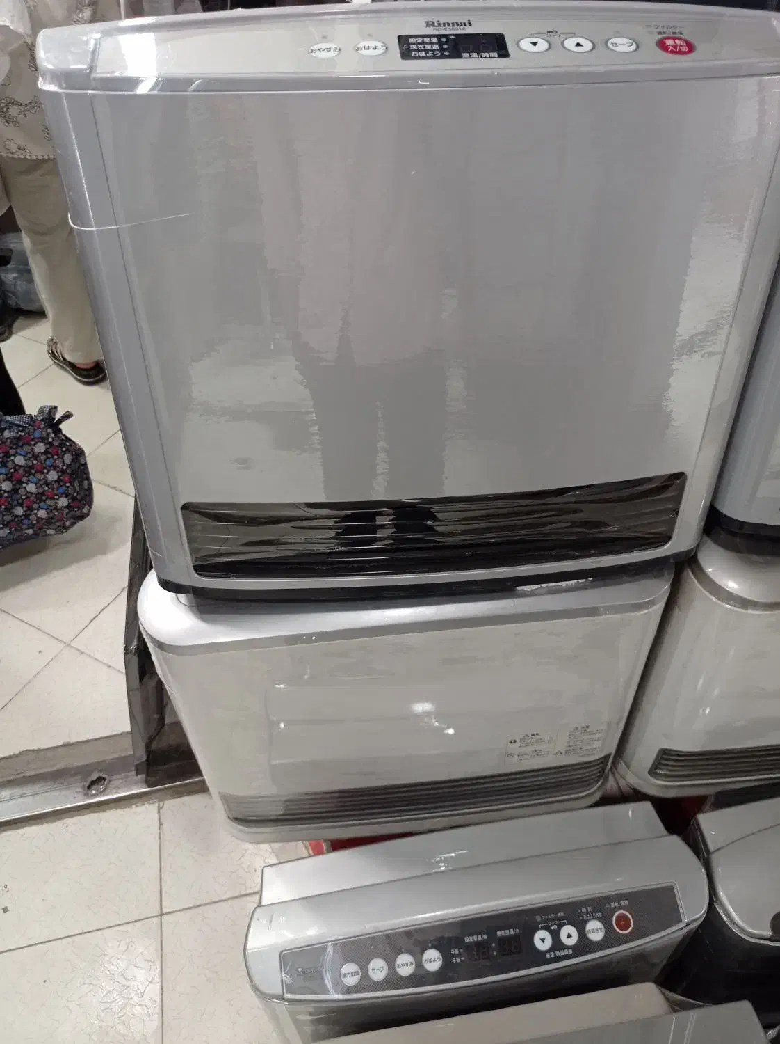 بخری ژاپنی 3500و 5800|بخاری، هیتر، شومینه|کاشمر, |دیوار