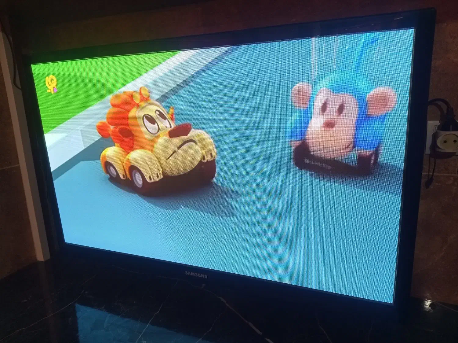 تلویزون LCD در حد نو سالم سالم|تلویزیون و پروژکتور|زاهدان, |دیوار