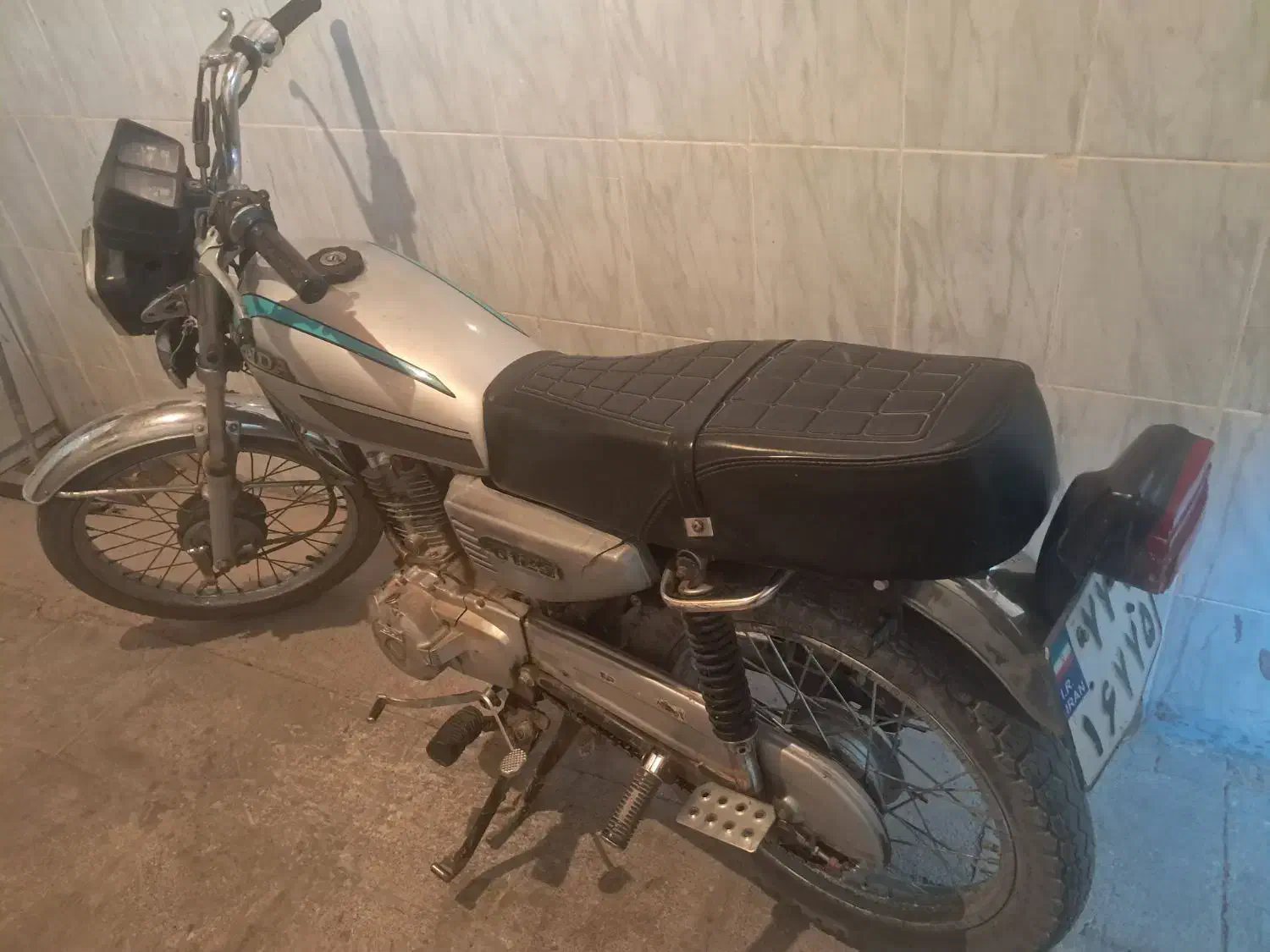 فروش موتورهوندا ۱۲۵ مدل ۸۹ نیاز به تعمیر|موتورسیکلت|اسفراین, |دیوار