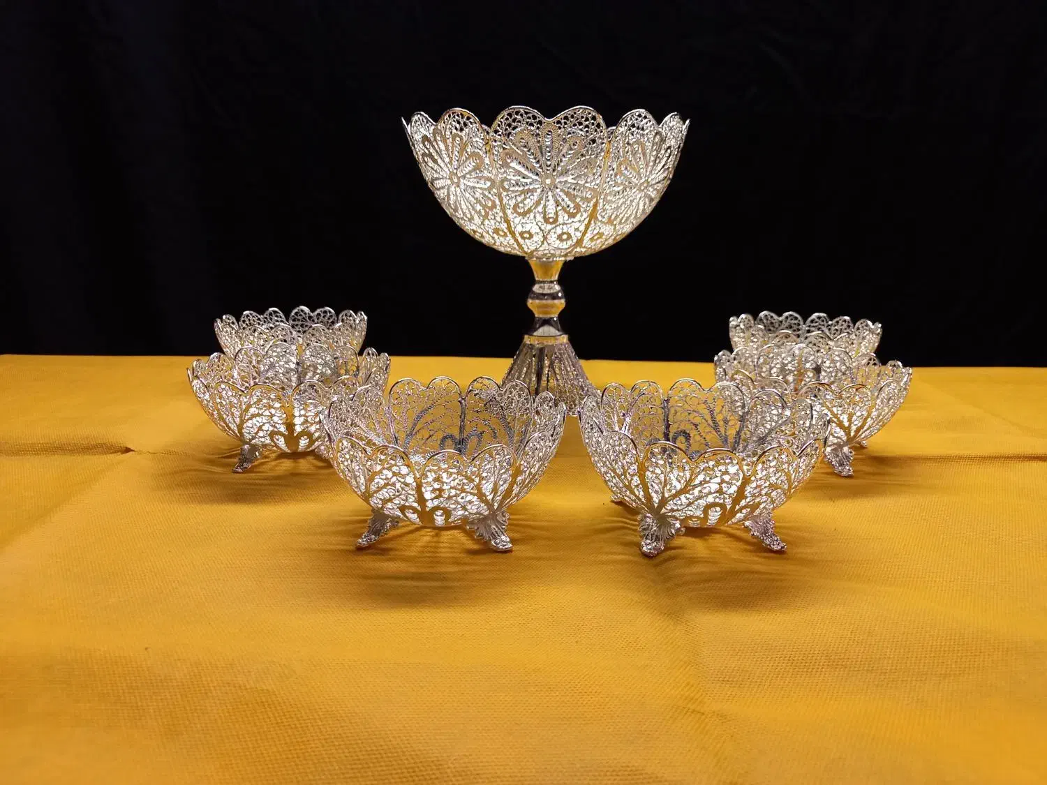 ملیله مسی با روکش نقره|صنایع دستی و سایر لوازم تزئینی|اصفهان, رحیم‌آباد|دیوار