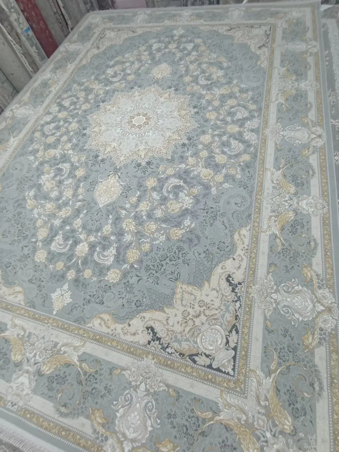 فرش 9 متر آکبند. 1200 شانه گلبرجسته // فرش فانوس|فرش|بیرجند, |دیوار