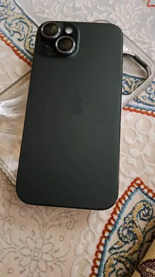 ایفون ۱۵نرمال|موبایل|رباط‌کریم, کیکاور|دیوار