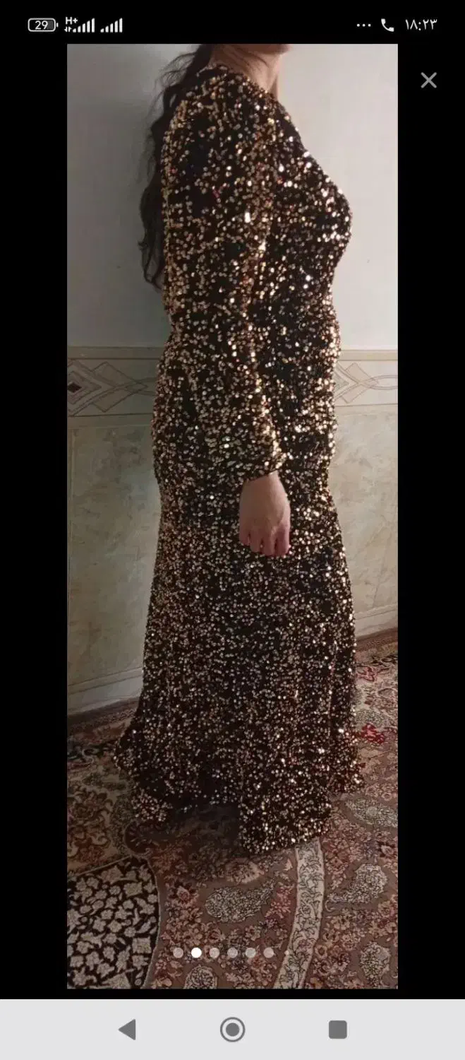 لباس مجلسی|لباس|عطاملک, |دیوار