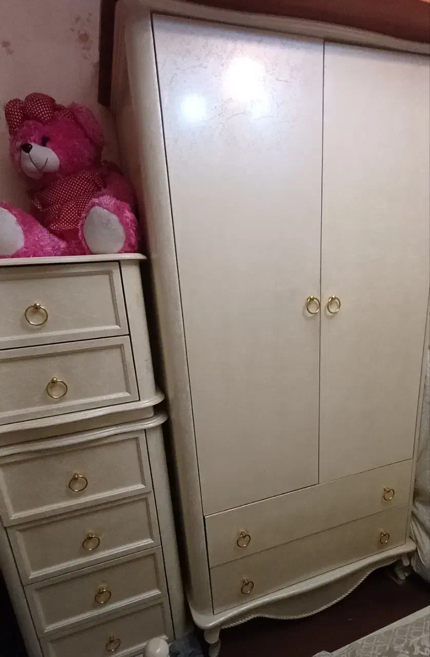 سرویس خواب در حد نو با چوب راش اصلی|تخت و سرویس خواب|قرچک, شهرک طلائیه|دیوار