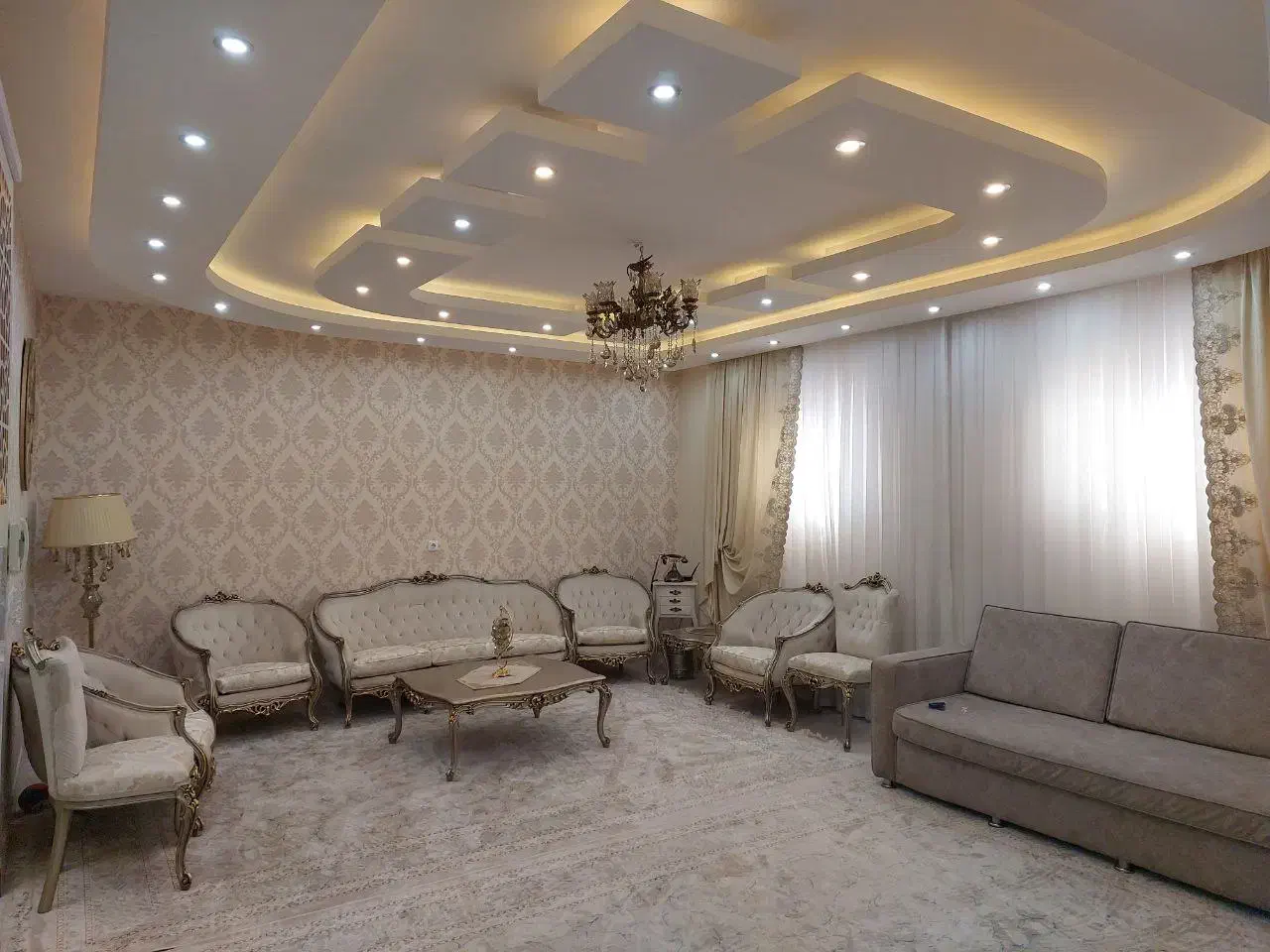 آپارتمان حوالی کاشانمال ۹۵ متر شیک و لوکس|فروش آپارتمان|کاشان, فاز ۲ ناجی آباد|دیوار