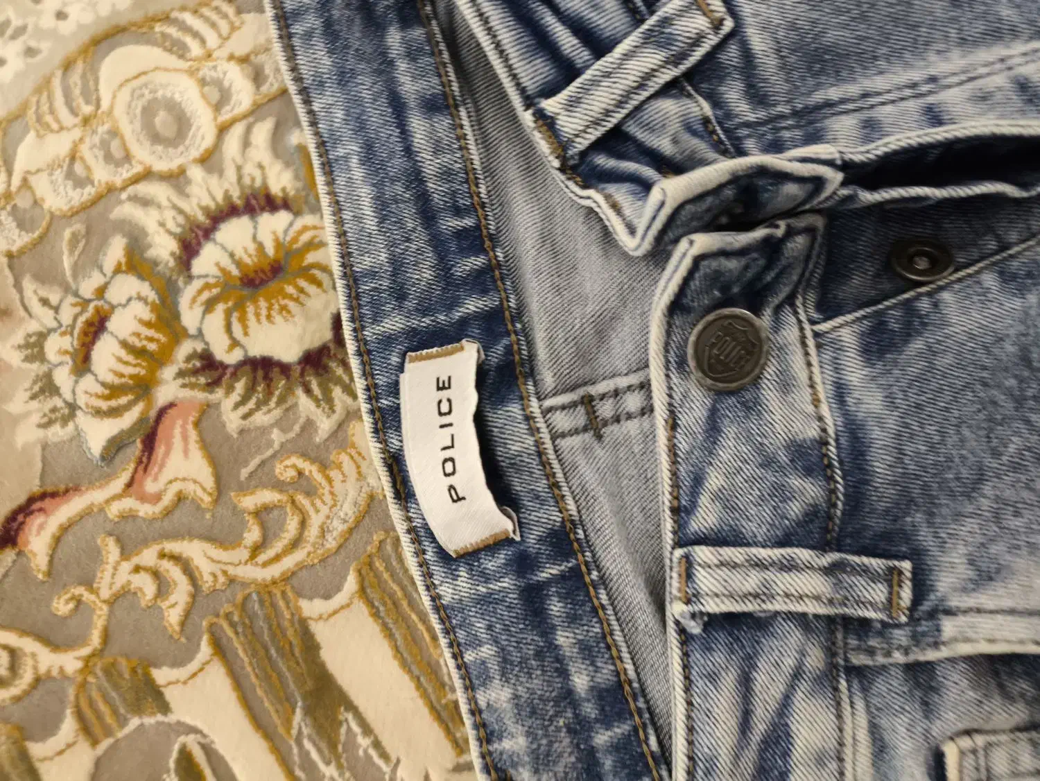 شلوار لی جذب مردانه|لباس|اصفهان, تخت فولاد|دیوار