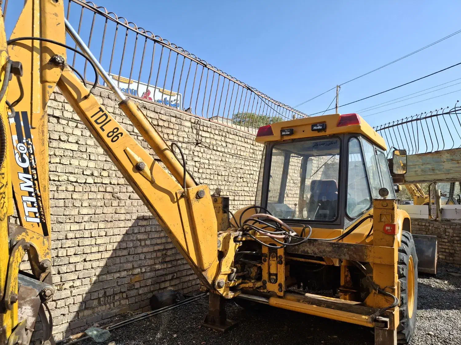 بیل بکهو TDL86|خودرو سنگین|ابریشم, |دیوار