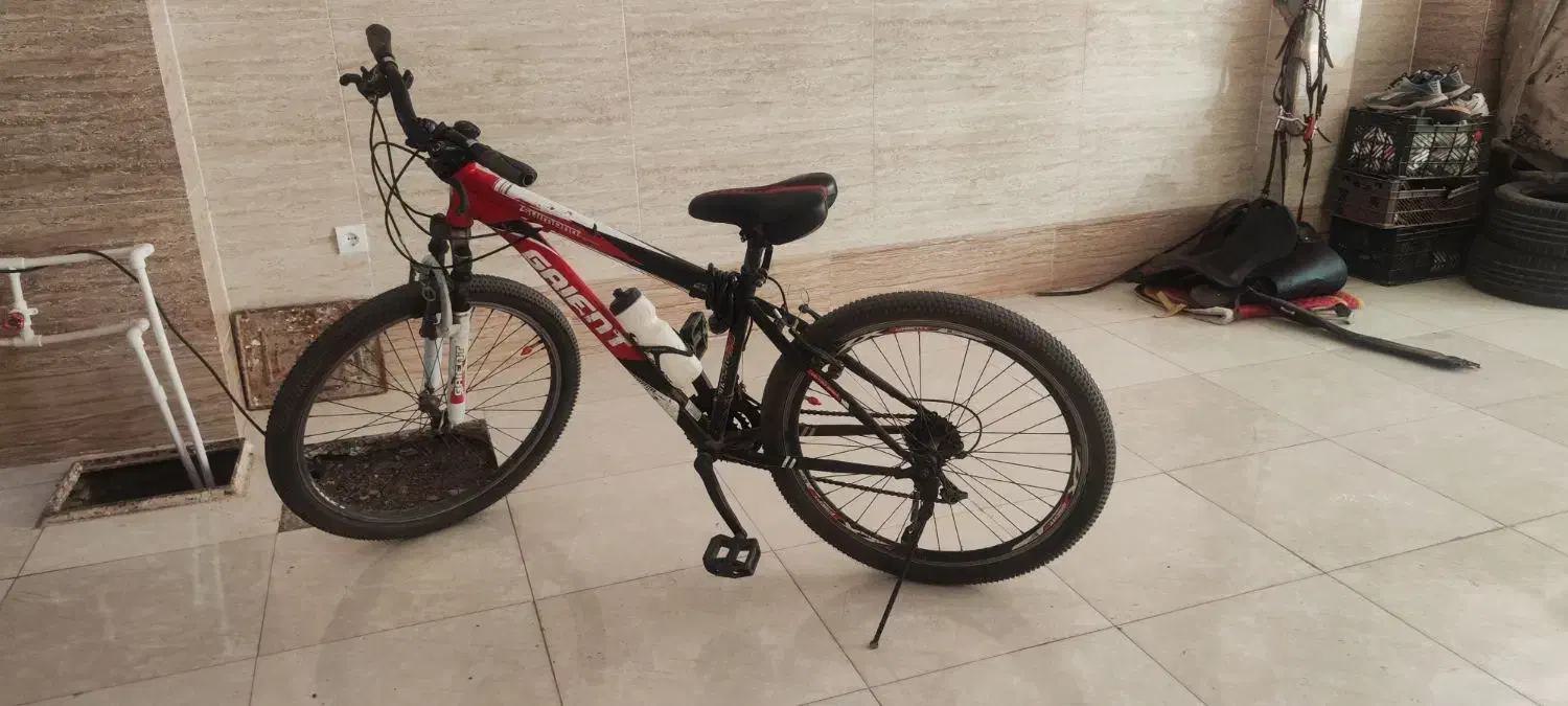 دوچرخه ۲۶|دوچرخه، اسکیت، اسکوتر|میانه, |دیوار