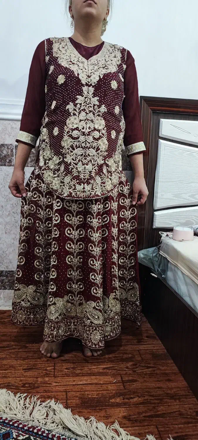 لباس مجلسی هندی|لباس|نی‌ریز, |دیوار